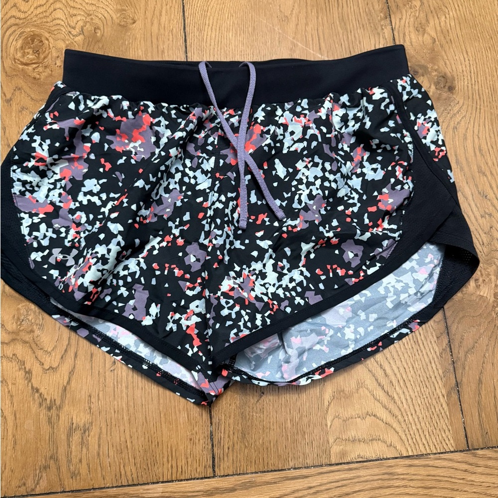 Stylish Women's Black Patterned Shorts